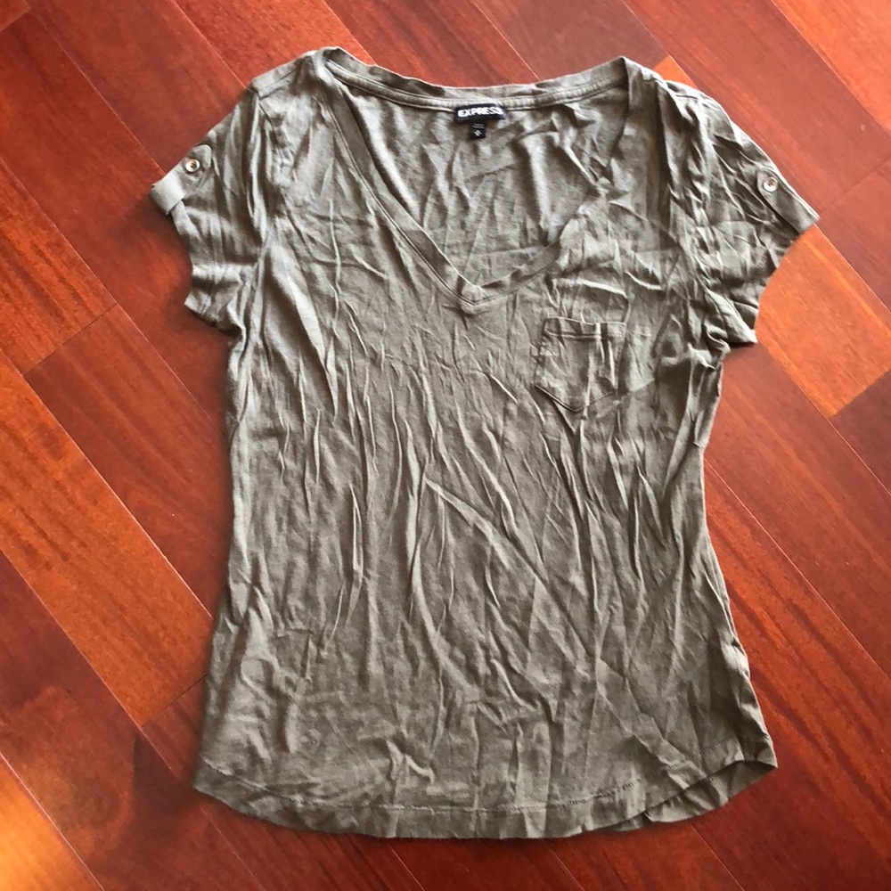 Express army green top Short sleeve T-shirt